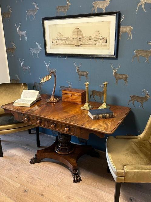 Antieke Engelse salontafel / wandtafel, Antiek en Kunst, Antiek | Meubels | Tafels, Ophalen of Verzenden