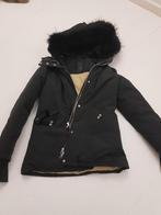 zeer warme winterjas met bonten kap, Maat 38/40 (M), Airforce, Zwart, Ophalen of Verzenden