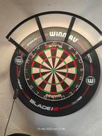 Darts bord Winmau plus surround en led, Ophalen, Zo goed als nieuw