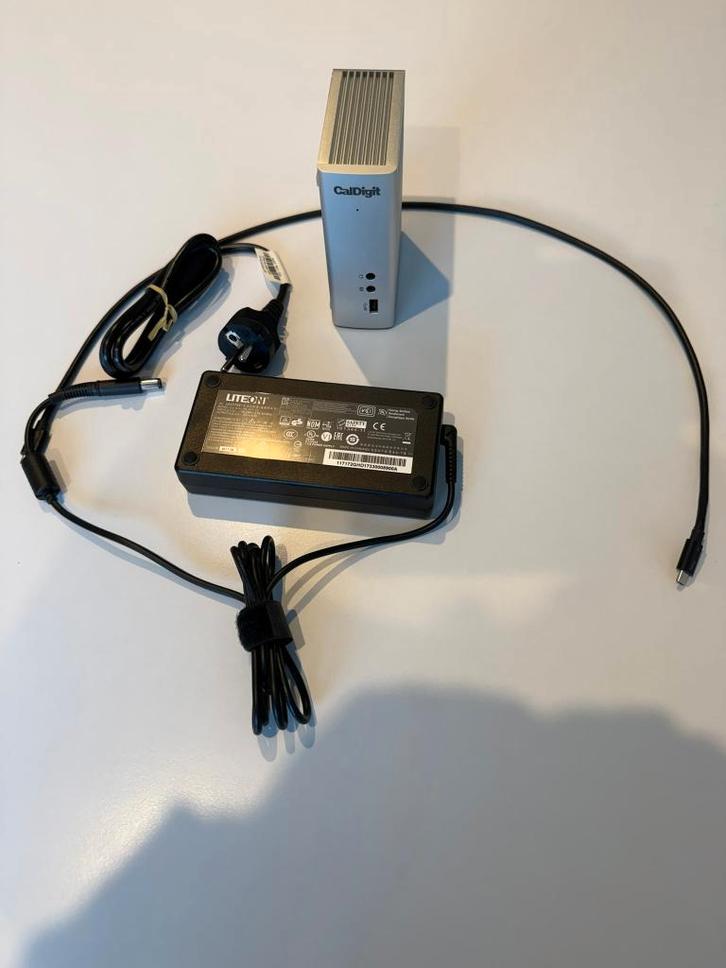 Dockingstation Caldigit TS3 Plus, Informatique & Logiciels, Stations d'accueil, Utilisé, Station d'accueil, Portable, Enlèvement ou Envoi