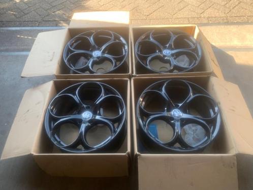 ORIGINELE ALFA GIULIA STELVIO QV VELGEN 19 INCH BREEDSET, Auto-onderdelen, Ophanging en Onderstel, Alfa Romeo, Gebruikt, Ophalen of Verzenden