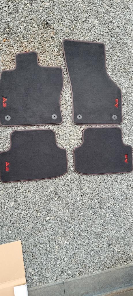 Tapis sol Audi A3 8Y, Autos : Divers, Tapis de voiture, Neuf, Enlèvement