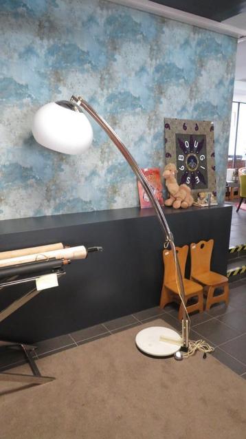 telescopische-boog-vloerlamp SELENCY van Goffredo Reggiani beschikbaar voor biedingen
