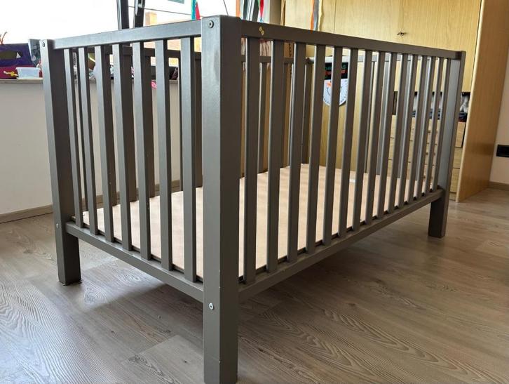 Tweelingpark Quax / kan ook als bed gebruikt worden., Kinderen en Baby's, Kinderkamer | Bedden, Gebruikt, Ophalen