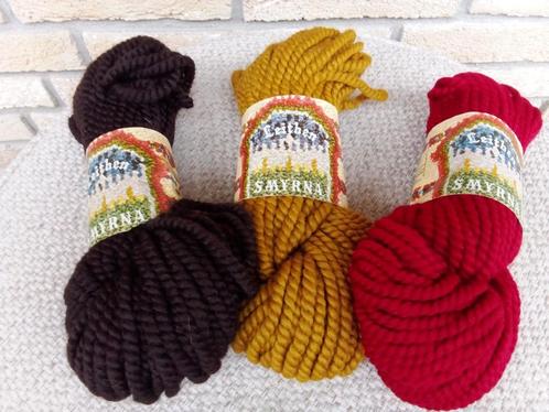 Smyrna beaucoup de pelotes de pure laine vierge (100 grammes, Hobby & Loisirs créatifs, Tricot & Crochet, Neuf, Tricot ou Crochet