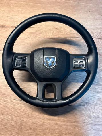 Volant dodge ram 2012-2018 d’origine en bon état beschikbaar voor biedingen