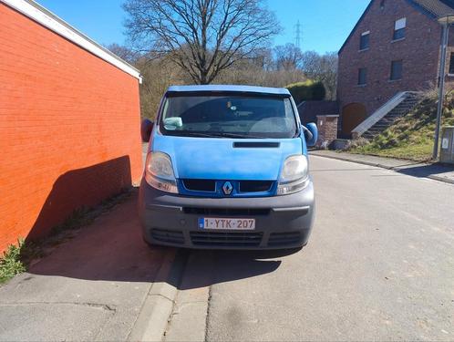 Renault trafic 1.9 dci⚠️ pour pièces ou a réparér ⚠️, Auto's, Bestelwagens en Lichte vracht, Particulier, Renault, Overige bekleding