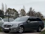 Mercedes-Benz E200 Avantgarde • Panoramadak • TV, Auto's, Achterwielaandrijving, 4 cilinders, Leder, 5 deurs