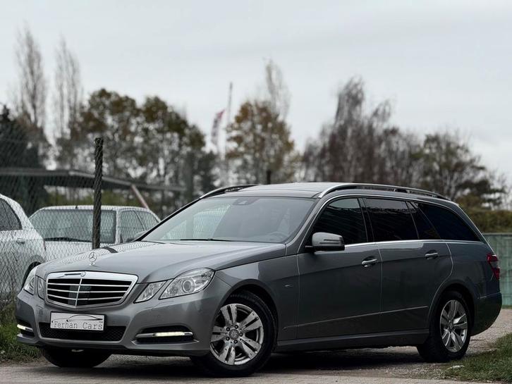 Mercedes-Benz E200 Avantgarde • Panoramadak • TV, Auto's, Mercedes-Benz, Bedrijf, Te koop, E-Klasse, ABS, Airbags, Airconditioning