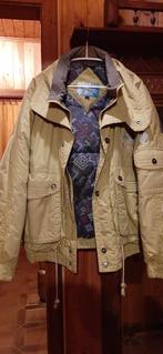 vestes d hiver, Ophalen, Gedragen, Overige kleuren