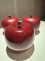 Decoratie 3 keramiek appels bordeauxrood, Huis en Inrichting, Ophalen, Zo goed als nieuw