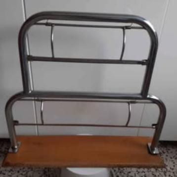 DOUBLE DEROULEUR / DEVIDOIR A PAPIER beschikbaar voor biedingen