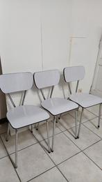 Set van 3 vintage Formica witgrijze stoelen, Huis en Inrichting, Ophalen, Grijs, Eén