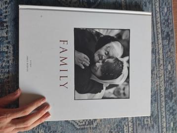 M.I.L.K. collectie 'Family' beschikbaar voor biedingen