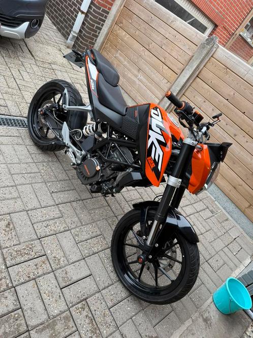 Ktm duke 125cc, Motoren, Motoren | KTM, Particulier, SuperMoto, 11 kW of minder, 1 cilinder, Ophalen