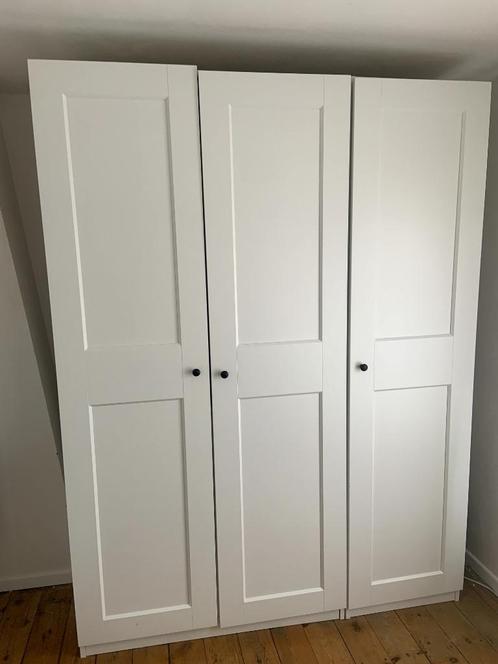 Witte Ikea kast, Huis en Inrichting, Kasten | Kleerkasten, Zo goed als nieuw, 200 cm of meer, 150 tot 200 cm, 50 tot 75 cm, Met lade(s)