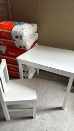 Kinderstoeltje en tafel, Kinderen en Baby's, Kinderkamer | Tafels en Stoelen, Ophalen, Gebruikt