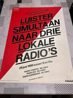Vintage Poster Luister Simultaan naar drie lokale Radio's, Musique, Utilisé, Affiche ou Poster pour porte ou plus grand, Enlèvement ou Envoi