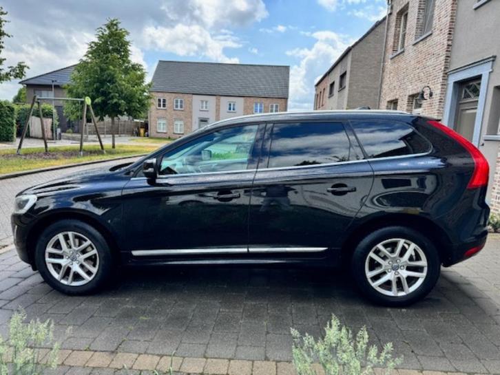 Volvo XC60 D4 Summum 190pk SUV Automaat 2.0 van 03/2017, Auto's, Volvo, Particulier, XC60, ABS, Achteruitrijcamera, Airbags, Airconditioning