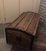 Brocante houten reiskoffer met metalen oren, Antiek en Kunst, Ophalen