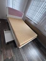 Bed met matras, Huis en Inrichting, Slaapkamer | Bedden, Ophalen, Zo goed als nieuw
