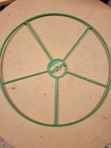 35 plantensteunen 40 cm diameter beschikbaar voor biedingen