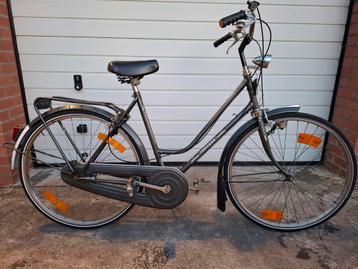 Retro damesfiets /kotfiets/Cafefiets beschikbaar voor biedingen