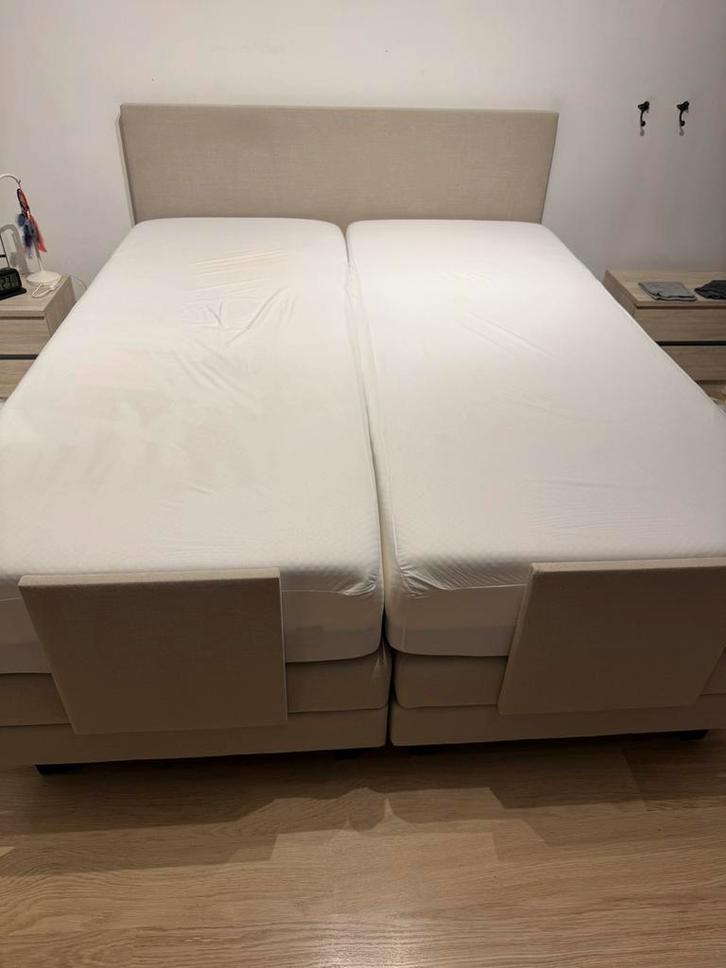 Elektrische Boxspring 2 persoons perfecte staat, Huis en Inrichting, Slaapkamer | Boxsprings, Zo goed als nieuw, 160 cm, 200 cm