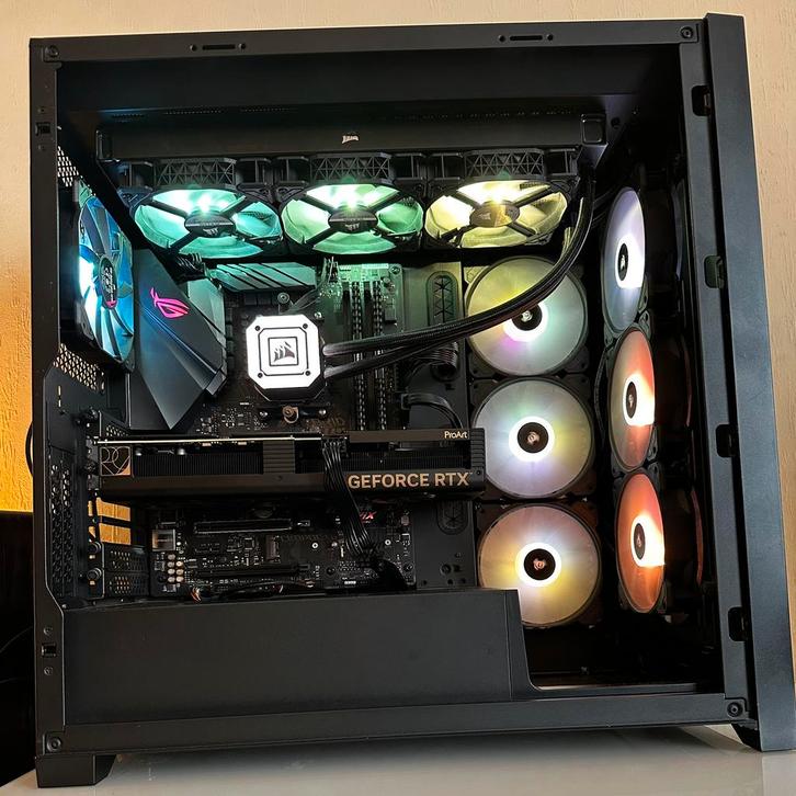 Gaming PC - RTX 4070 OC | Ryzen 7 5800X | 64GB RAM | 4TB, Computers en Software, Desktop Pc's, Zo goed als nieuw, 4 Ghz of meer