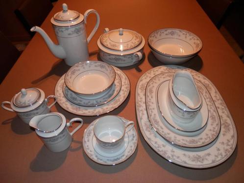 Porseleinen servies Noritake, Antiquités & Art, Antiquités | Porcelaine, Enlèvement