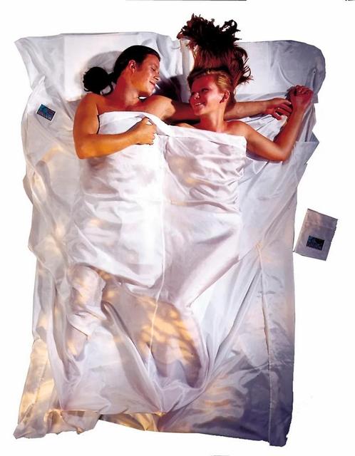 Zijden / silk lakenzak cocoon 2 persoons, Caravans en Kamperen, Slaapzakken, Zo goed als nieuw, Ophalen of Verzenden