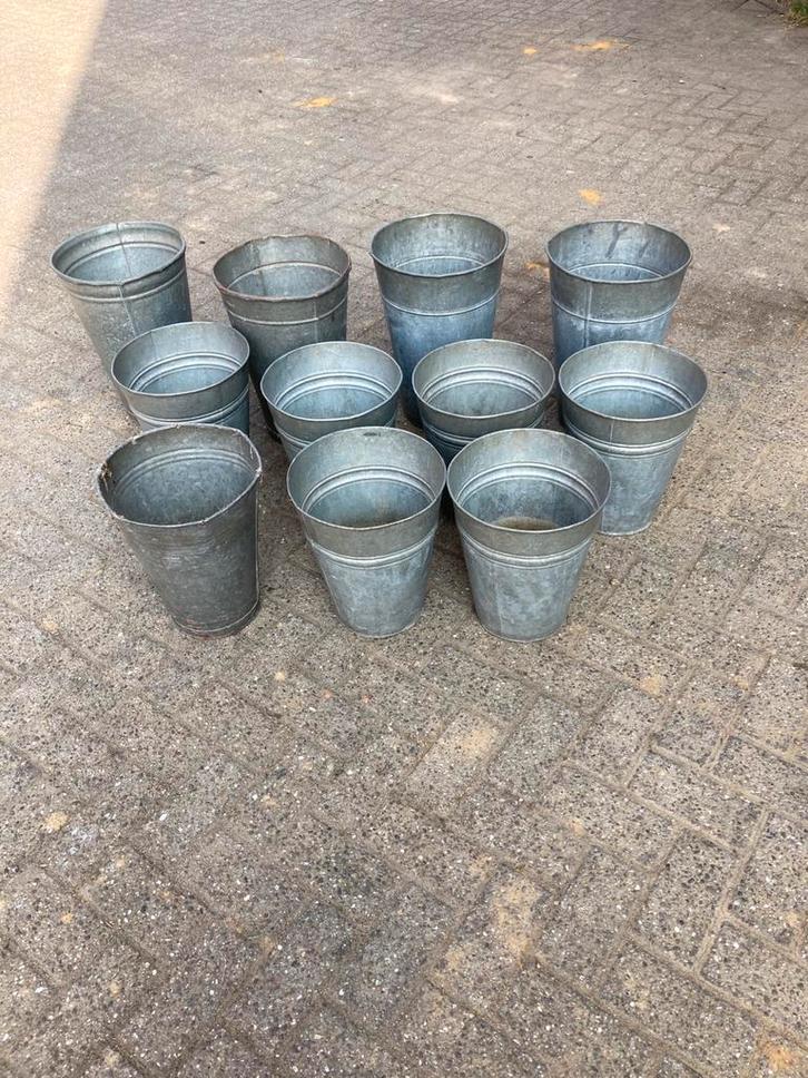 Mooie oude zinken bloemenemmers ,nu 10 euro per stuk, Tuin en Terras, Tuinwanddecoratie, Gebruikt, Ophalen