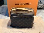 Louis Vuitton nice BB monogram nieuw incl factuur, Bijoux, Sacs & Beauté, Trousses de toilette, Enlèvement ou Envoi, Neuf