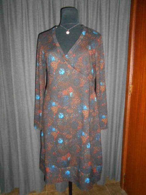 Dameskleding Grote maten / Alles aan 5 euro 't stuk !, Kleding | Dames, Grote Maten, Zo goed als nieuw, Ophalen of Verzenden