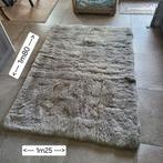 Tapijt met echte schapenwol 1m25 op 1m80., Ophalen, Zo goed als nieuw