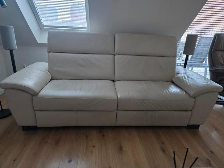 Zetel met 2 electrische relaxen Henders en Hazel, Huis en Inrichting, Zetels | Zetels, Leer, Ophalen