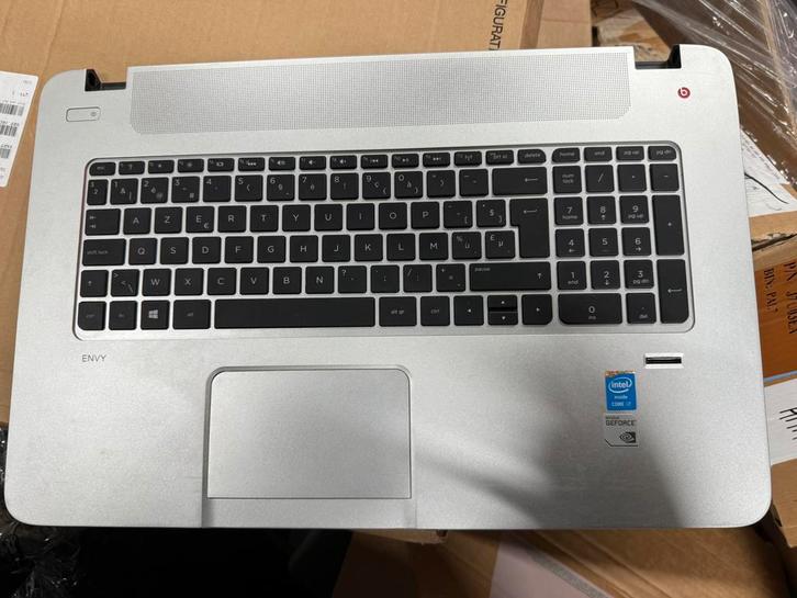 PC HP ENVY 17-J SERIES, Computers en Software, Computerbehuizingen, Zo goed als nieuw, Ophalen of Verzenden