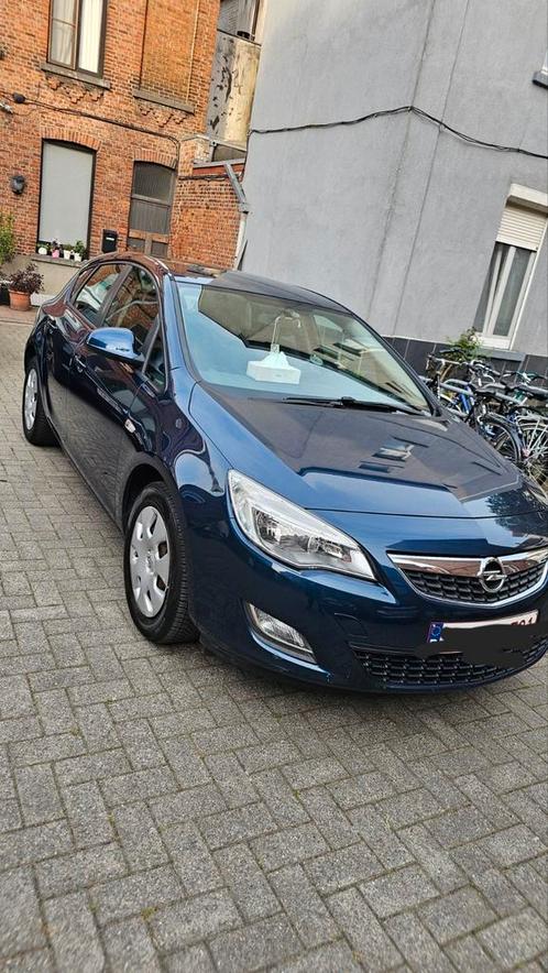 Opel Astra 2010 , 1.4 Manual Benzine, Auto's, Opel, Astra, Achteruitrijcamera, USB, Benzine, Euro 5, 5 deurs, Handgeschakeld, Blauw