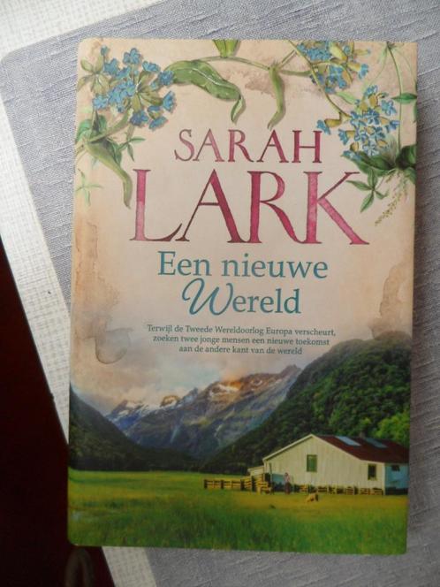 een nieuwe wereld ( sarah lark ), Livres, Romans, Comme neuf, Envoi
