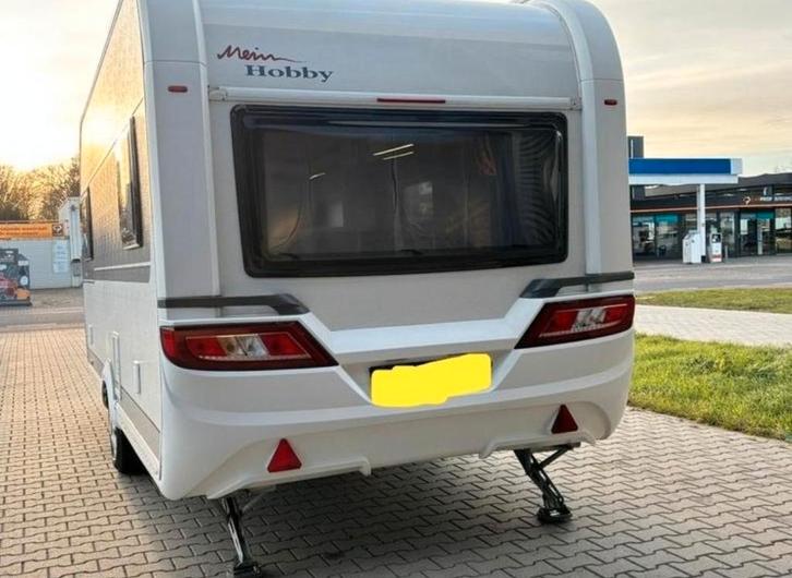 Hobby 460 - Notre tour de luxe ul del lu - Auvent Mover - To, Caravanes & Camping, Caravanes, Particulier, jusqu'à 3, 1000 - 1250 kg