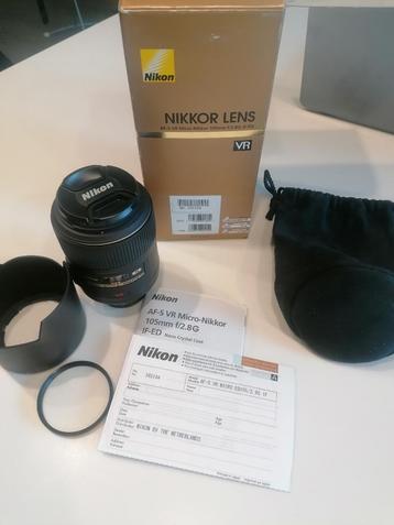 Nikon Nikkor 105 mm 2.8 IF-ED-lens + 0-62 mm UV-filter