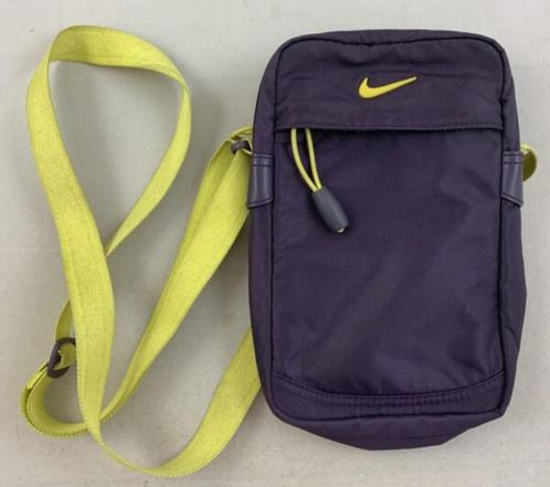 Nike Sami schoudertas tas Lila Small Items Bag nylon 2008, Handtassen en Accessoires, Tassen | Schoudertassen, Gebruikt, Verzenden