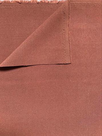 Tissu fin en polyester extensible marron chocolat