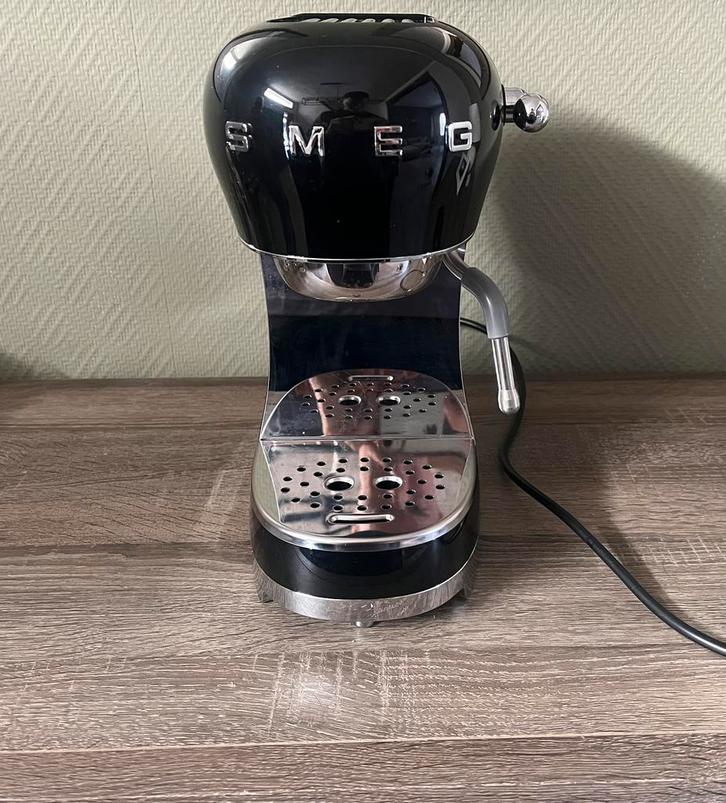 Machine à expresso SMEG, Electroménager, Cafetières, Comme neuf, Machine à espresso, 1 tasse, Enlèvement