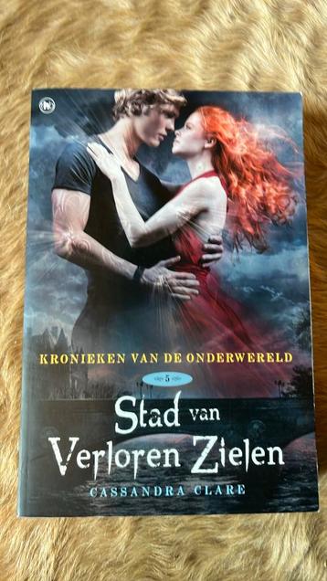 Cassandra Clare - Stad van verloren zielen beschikbaar voor biedingen