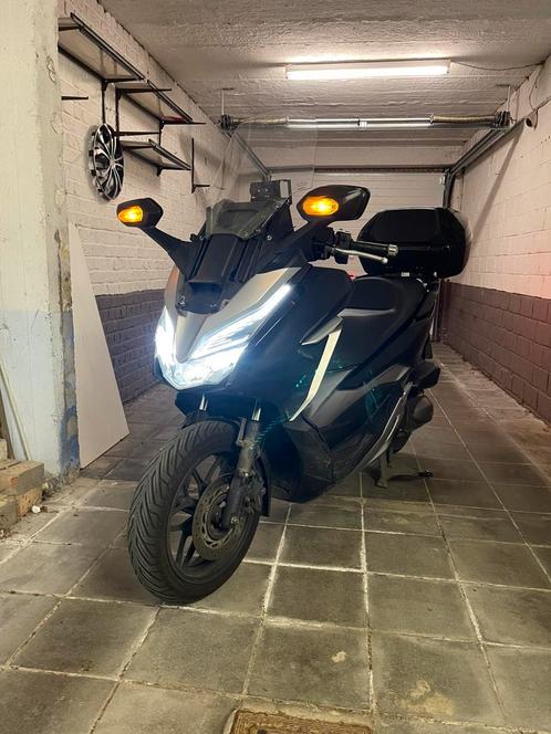 Honda Forza Nss 300 Accidenté !!, Motoren, Motoren | Honda, Particulier, Scooter, 12 t/m 35 kW, Ophalen