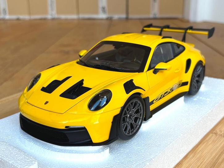 Porsche 911 992 GT3 RS geel 1:18 dealer editie Norev nieuw, Hobby en Vrije tijd, Modelauto's | 1:18, Nieuw, Auto, Norev, Ophalen of Verzenden