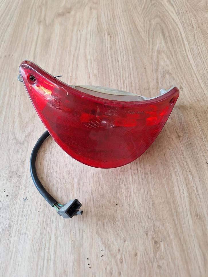 Stoplicht kymco 50cc scooter, Fietsen en Brommers, Brommeronderdelen | Algemeen, Zo goed als nieuw, Carburateur, Ophalen of Verzenden