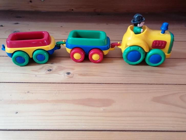 Jackpot tractor trein met 2 aanhangers, Kinderen en Baby's, Speelgoed |Speelgoedvoertuigen, Ophalen