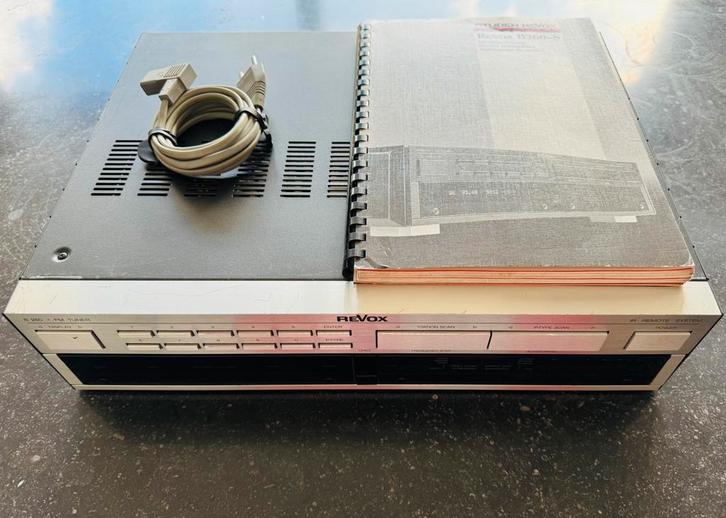 Tuner Revox B260 avec RDS, Audio, Tv en Foto, Tuners, Zo goed als nieuw